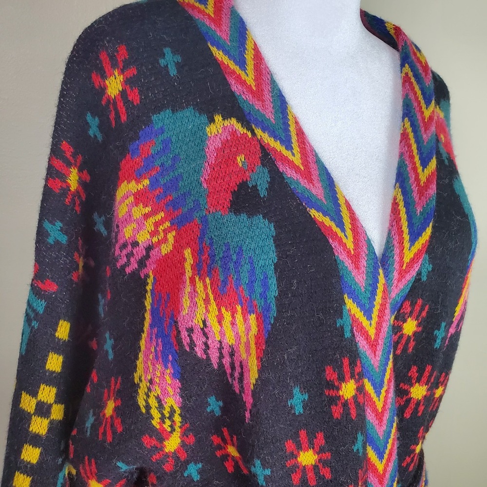 NWT Farm Rio Macaw Night Belted Kimono Cardigan Sweater Tropical Wild Colorful - Picture 2 of 10